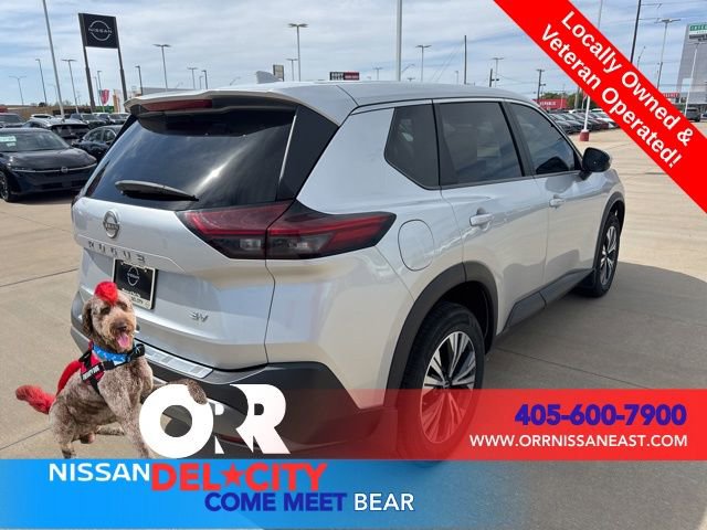 Used 2022 Nissan Rogue SV FWD image 5
