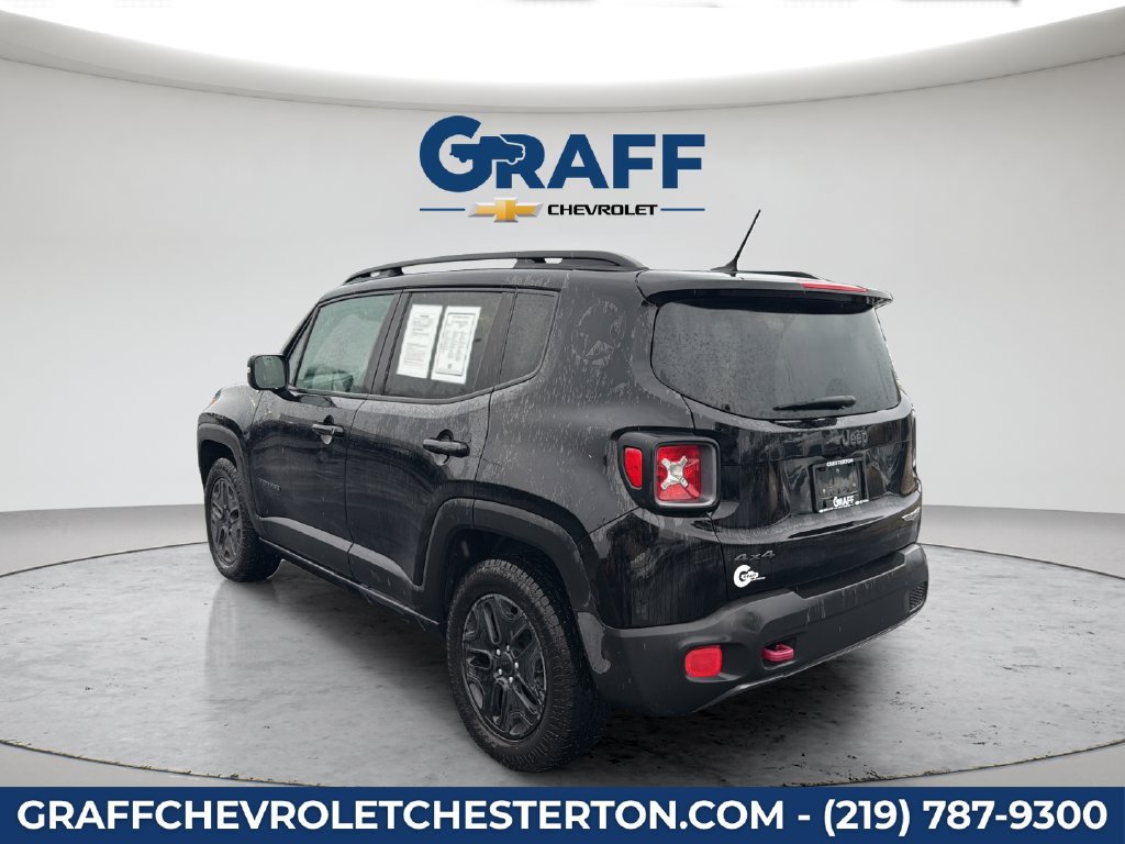 Used 2017 Jeep Renegade Trailhawk AWD/4WD image 5