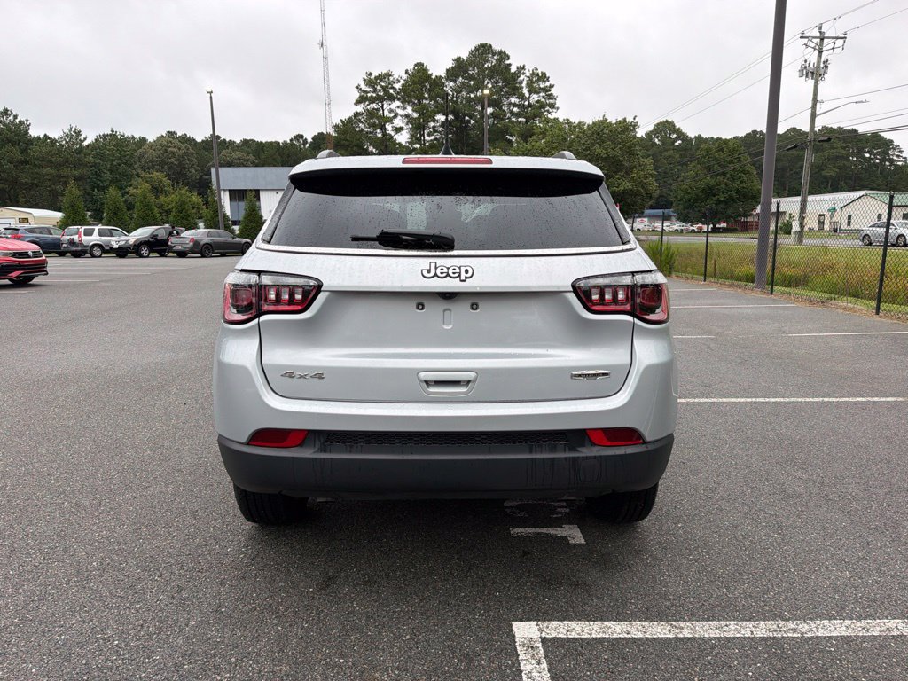 Certified 2024 Jeep Compass Latitude AWD/4WD image 6
