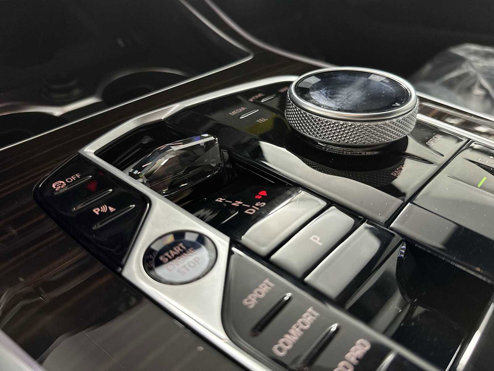 New 2026 BMW X7 xDrive40i w/ Executive Package image 16