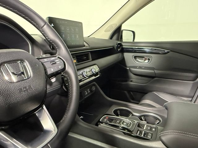 Used 2025 Honda Pilot Touring image 25