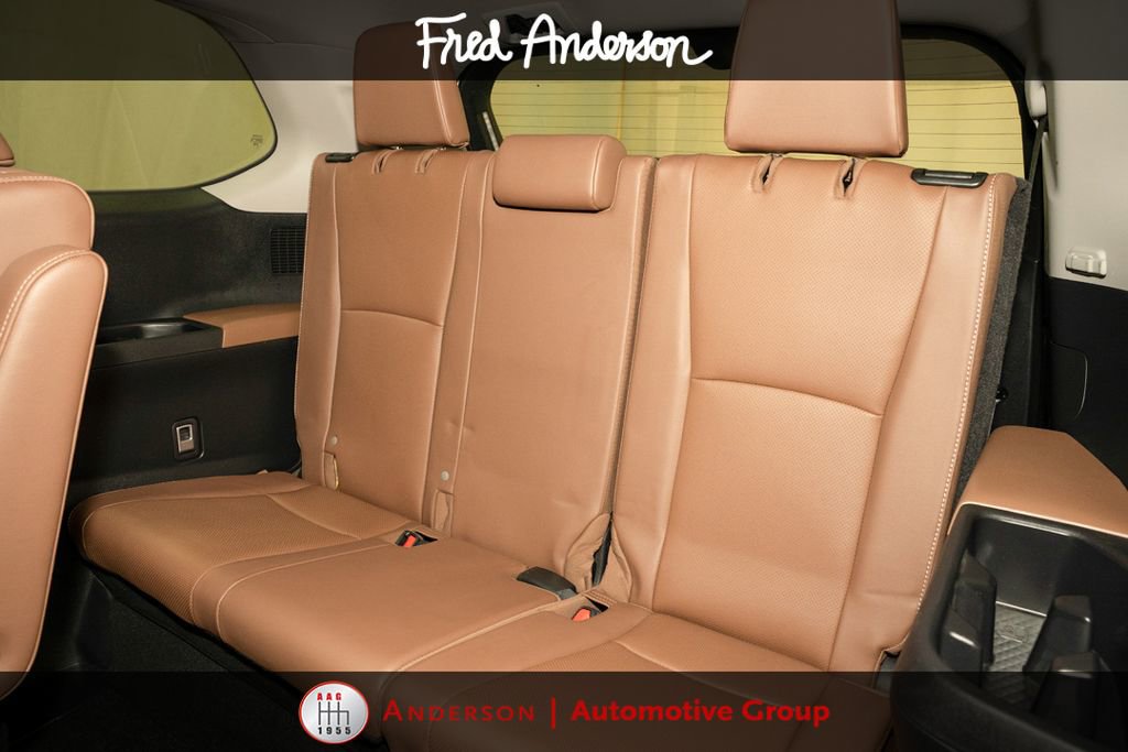 Certified 2024 Toyota Grand Highlander AWD image 11