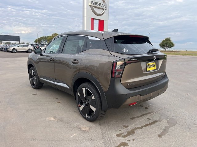 New 2026 Nissan Kicks SR image 5