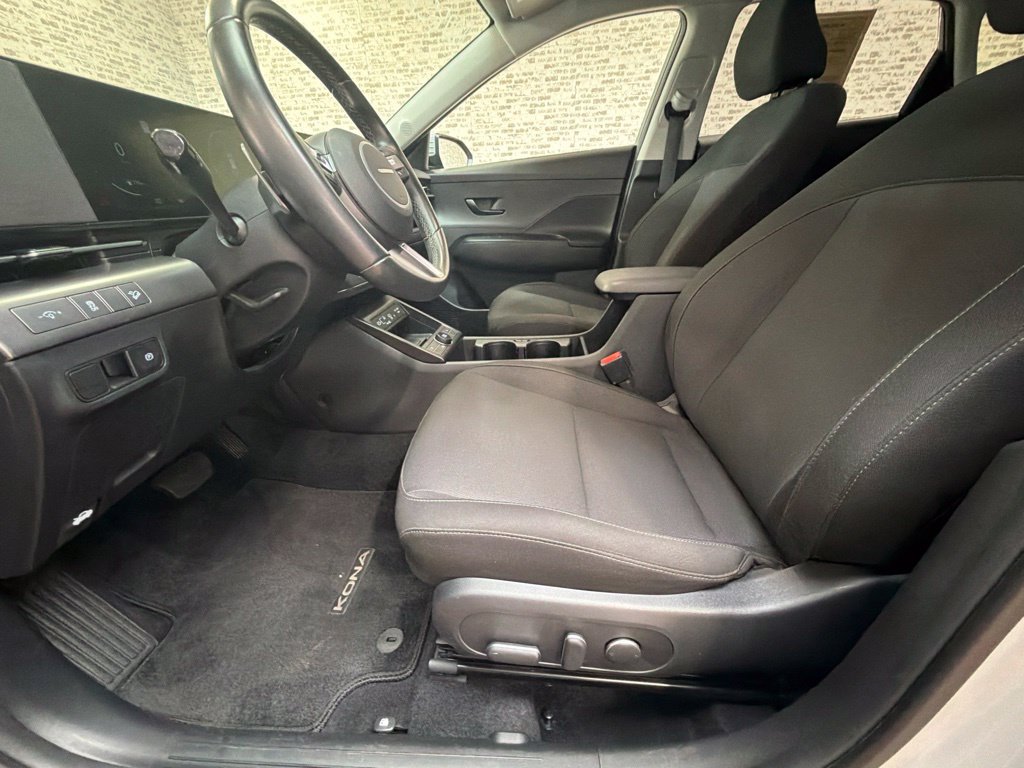 Certified 2024 Hyundai Kona SEL w/ Convenience Package FWD image 24