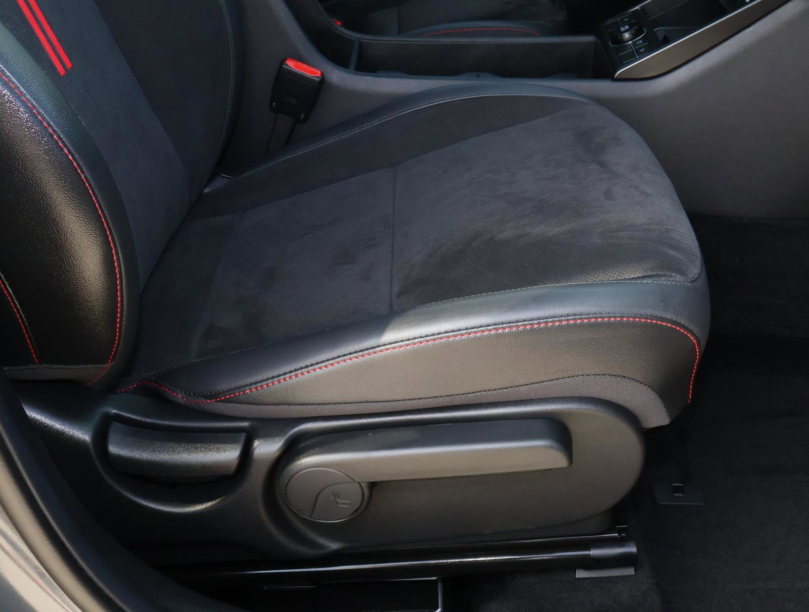 Used 2024 Hyundai Kona N Line image 19