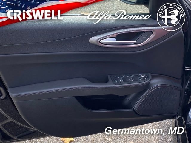 New 2025 Alfa Romeo Giulia AWD image 18