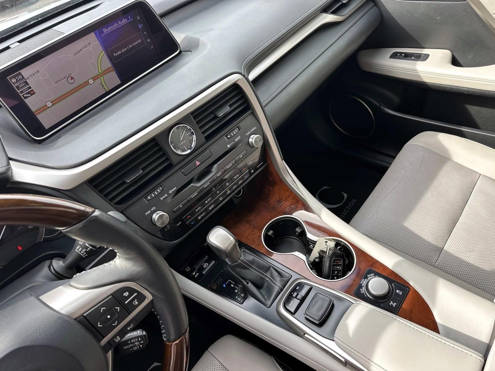 Used 2018 Lexus RX 350L AWD image 26