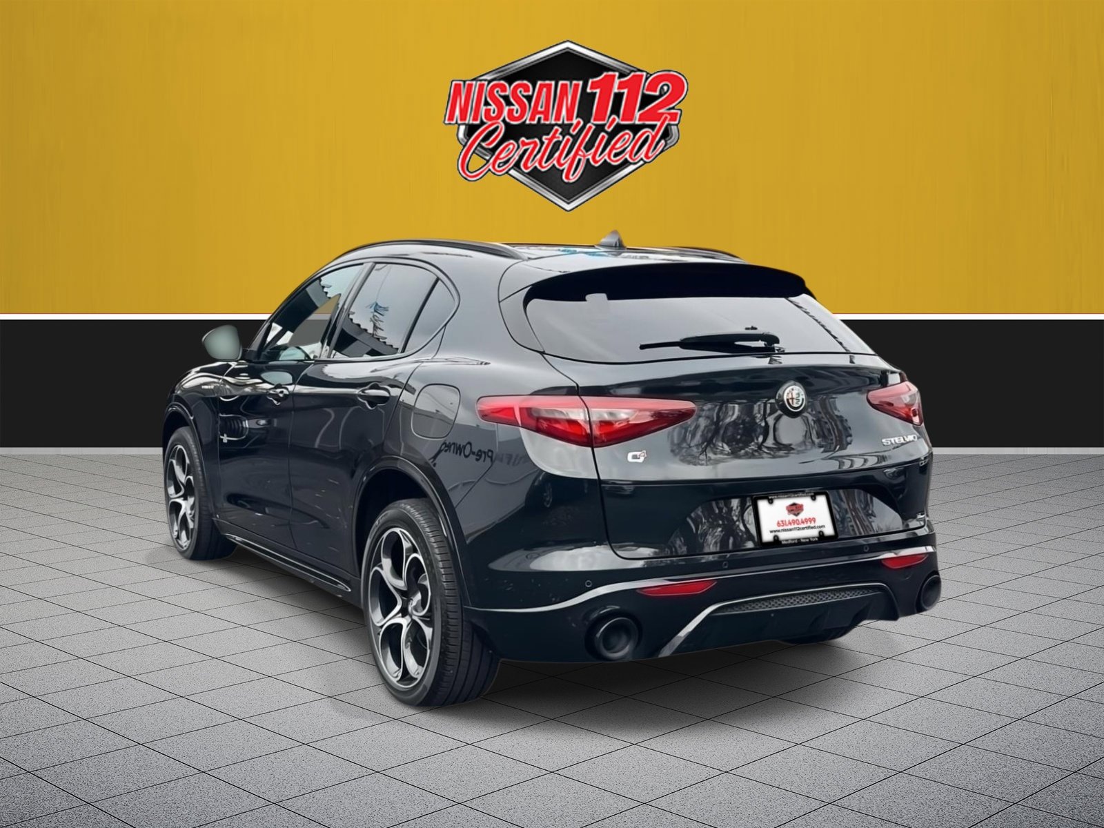 Used 2023 Alfa Romeo Stelvio Veloce AWD/4WD image 4