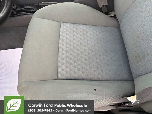 Used 2005 Jeep Liberty Sport AWD/4WD image 25