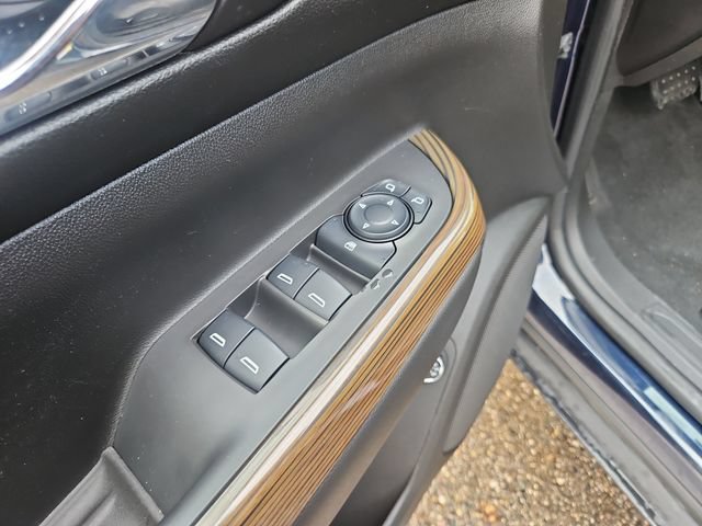 Used 2017 GMC Acadia SLE FWD image 12