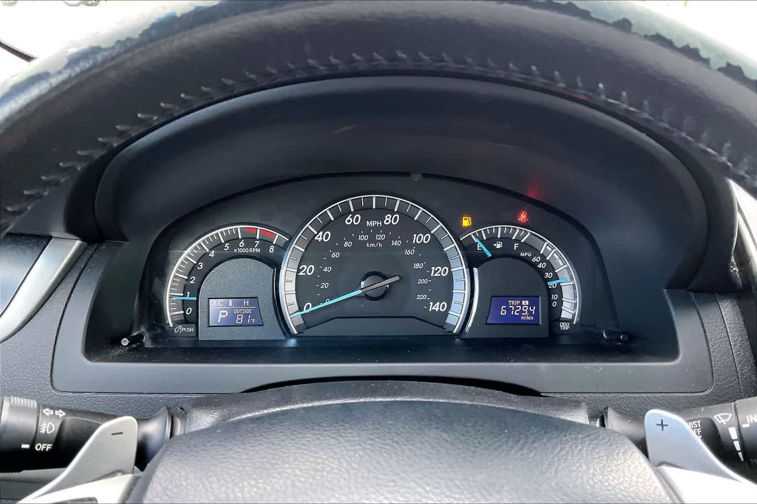 Used 2012 Toyota Camry SE FWD image 17