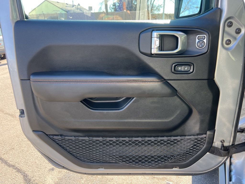 Certified 2020 Jeep Gladiator Mojave image 9