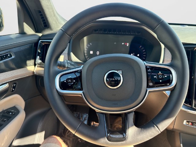 Certified 2026 Volvo XC90 B6 Ultra w/ Lounge Package AWD/4WD image 15