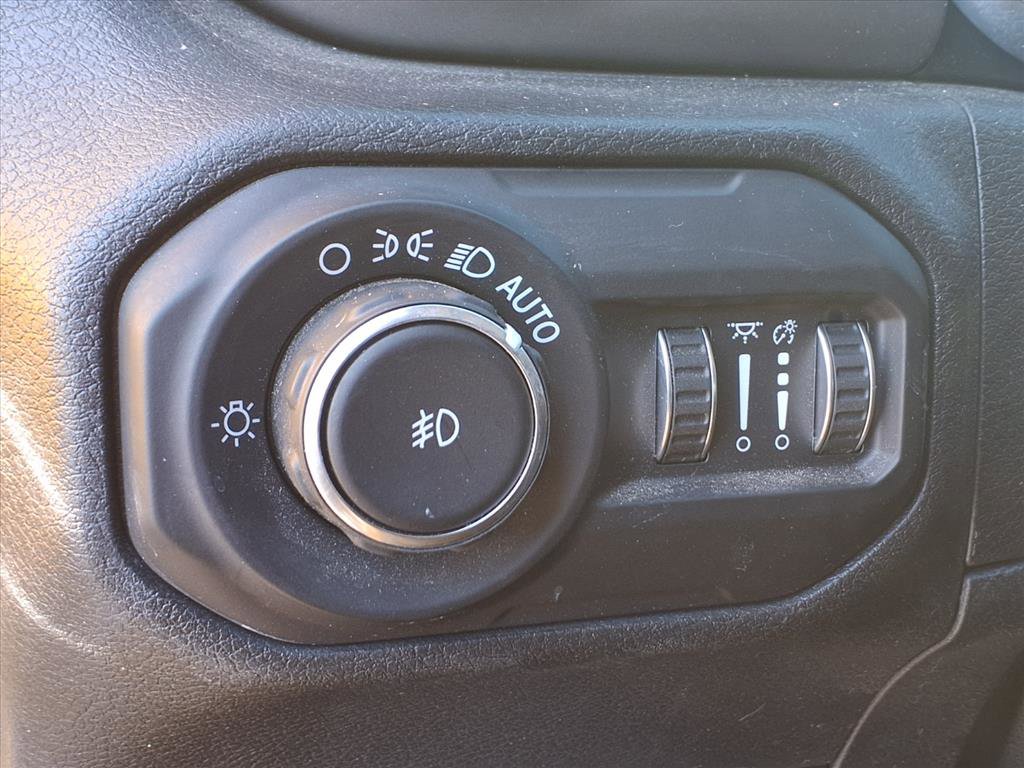 Used 2021 Jeep Wrangler Sport S image 18