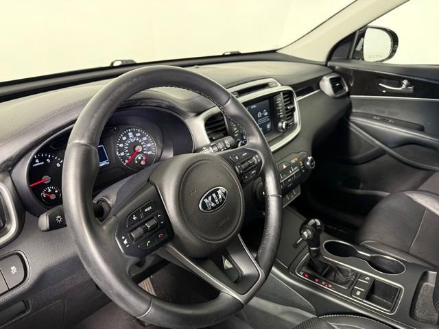 Used 2018 Kia Sorento FWD image 15
