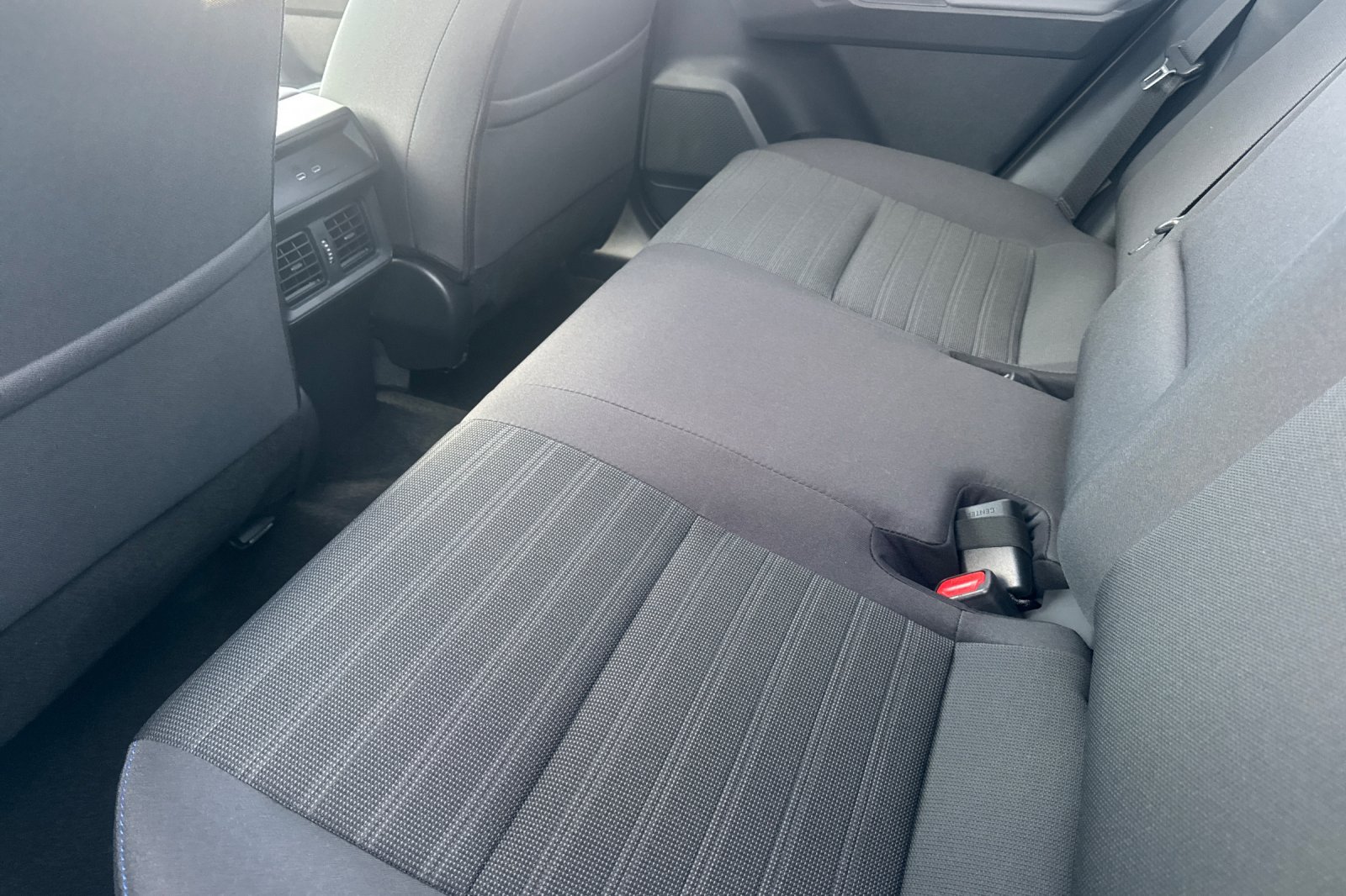 New 2026 Toyota RAV4 SE w/ Convenience Package AWD/4WD image 9