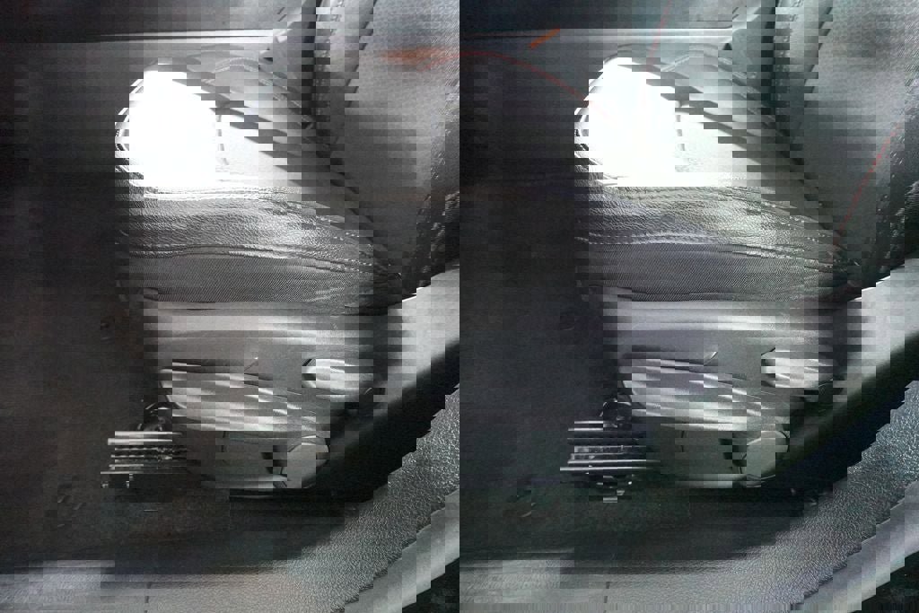 Used 2024 Jeep Compass Trailhawk image 11