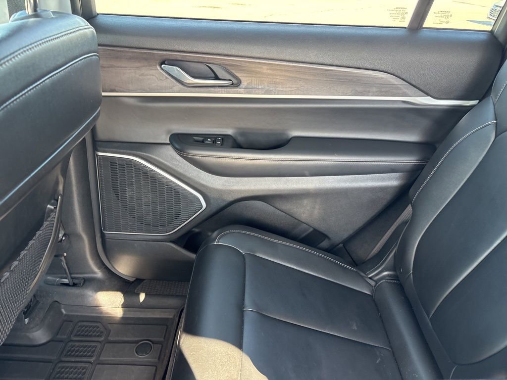 Used 2021 Jeep Grand Cherokee L Limited image 22