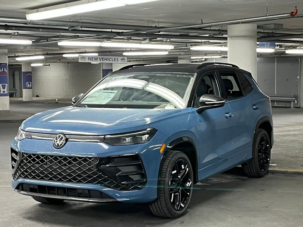 New 2026 Volkswagen Tiguan SE R-Line AWD/4WD image 3