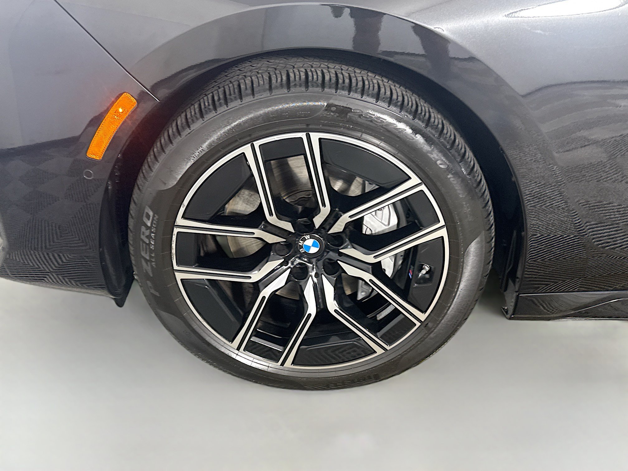Used 2026 BMW 740i xDrive AWD/4WD image 38