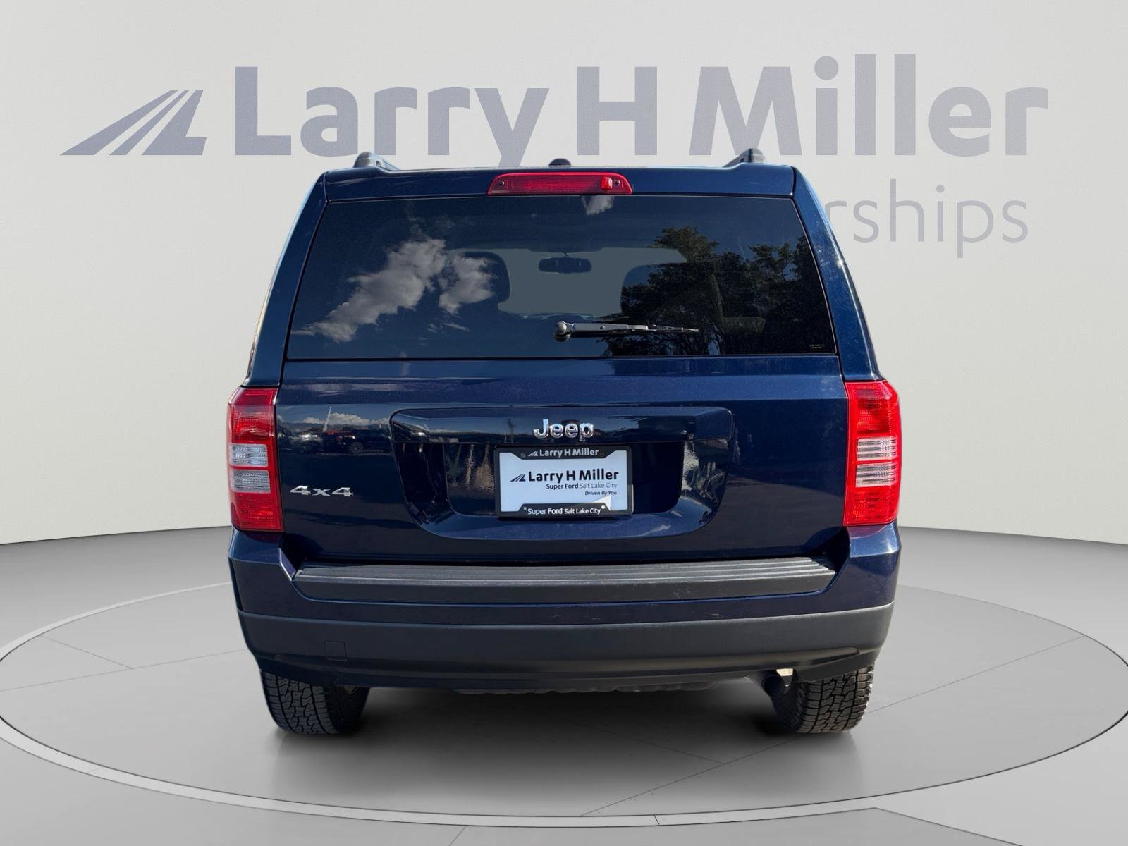 Used 2014 Jeep Patriot Sport w/ Power Value Group AWD/4WD image 4
