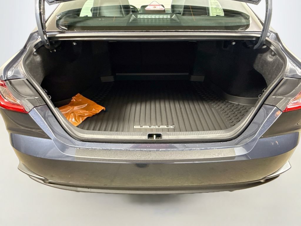New 2026 Toyota Camry SE w/ Convenience Package FWD image 24