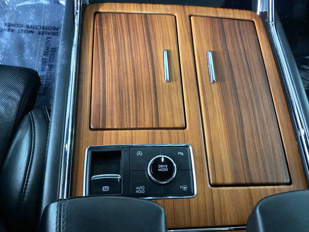 Used 2019 Lincoln Navigator Reserve w/ Cargo Package AWD/4WD image 27