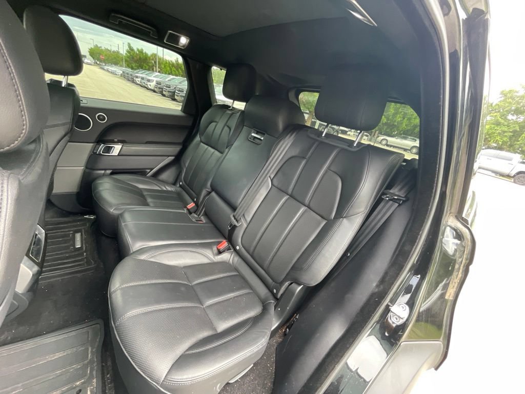 Used 2017 Land Rover Range Rover Sport SE AWD/4WD image 9