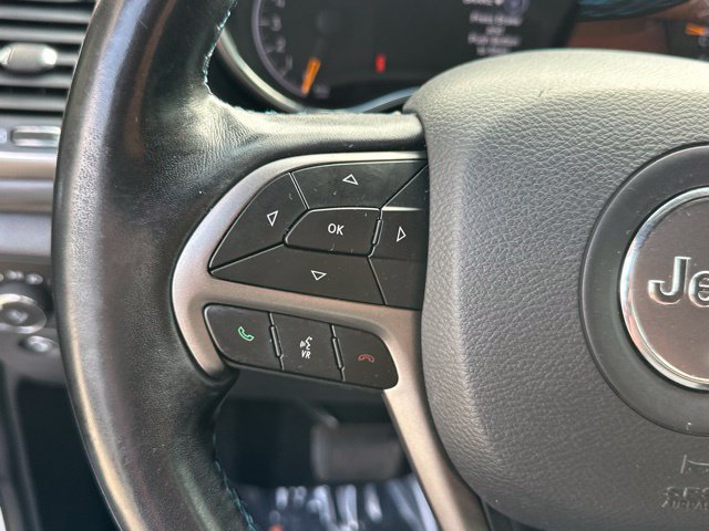 Used 2020 Jeep Grand Cherokee Laredo AWD/4WD image 10