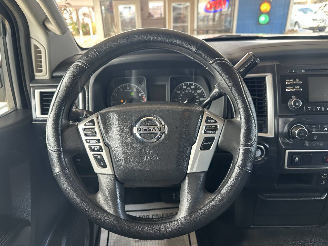 Used 2017 Nissan Titan S RWD image 15