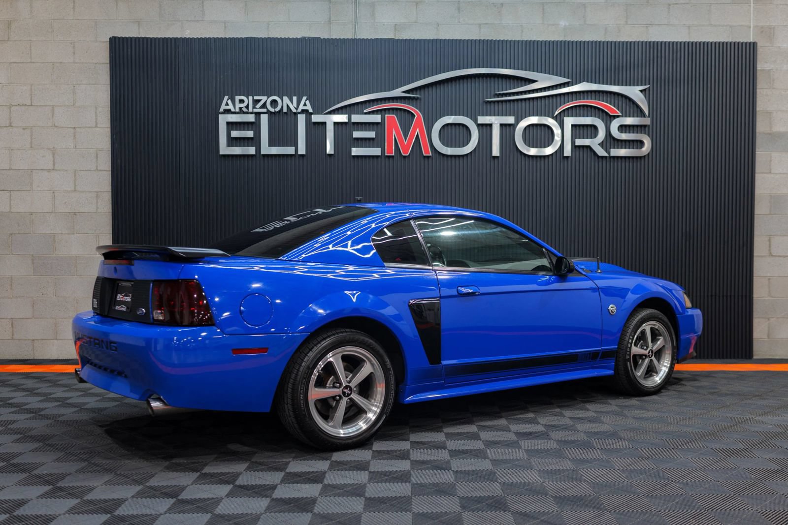 Used 2004 Ford Mustang Mach 1 RWD image 18
