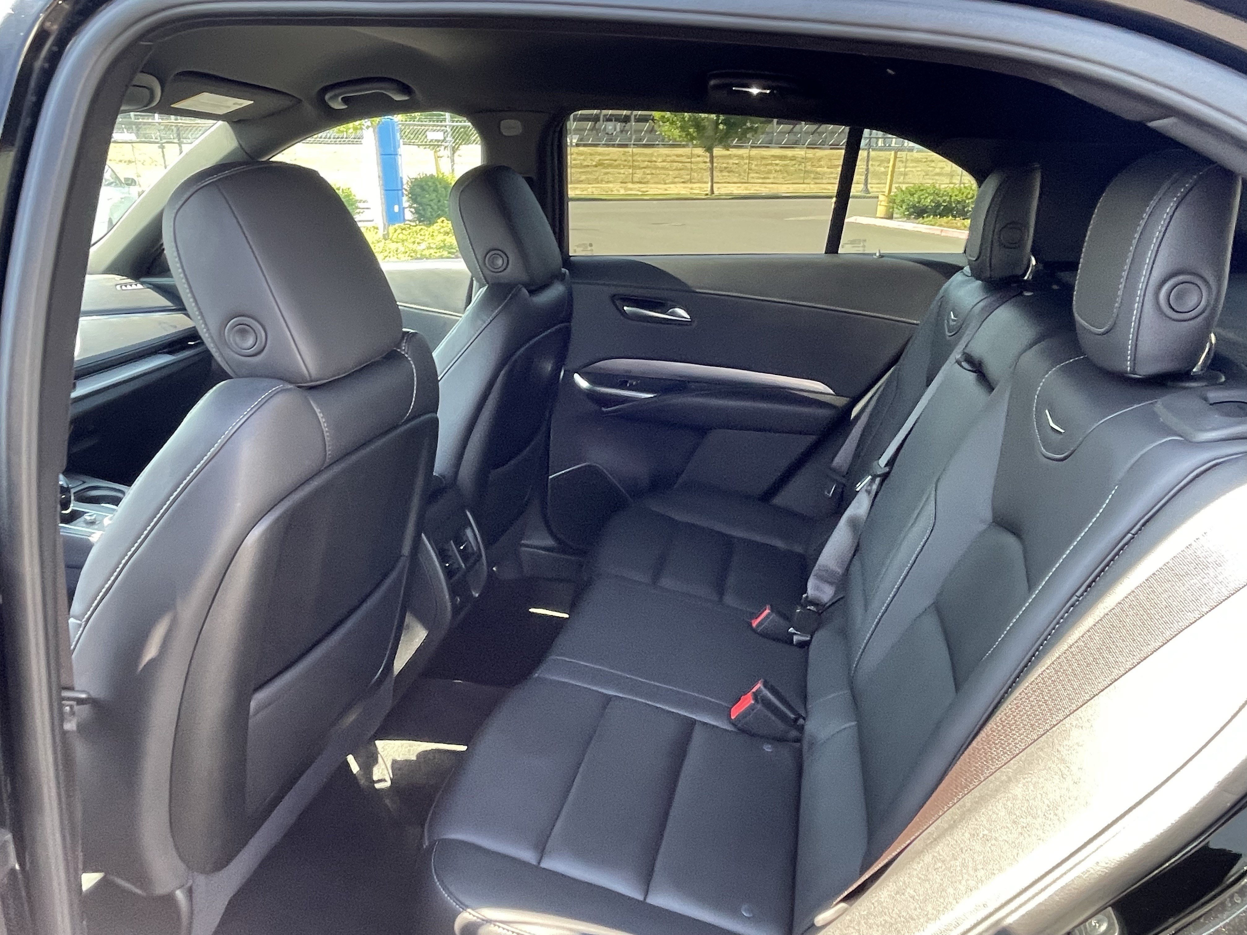 Used 2024 Cadillac XT4 Premium Luxury AWD/4WD image 14