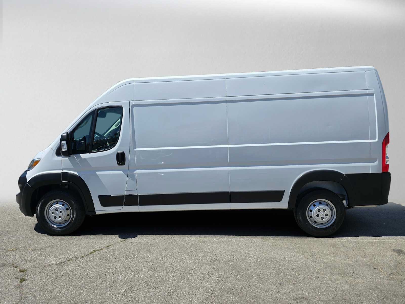 Used 2023 RAM ProMaster 2500 FWD image 6