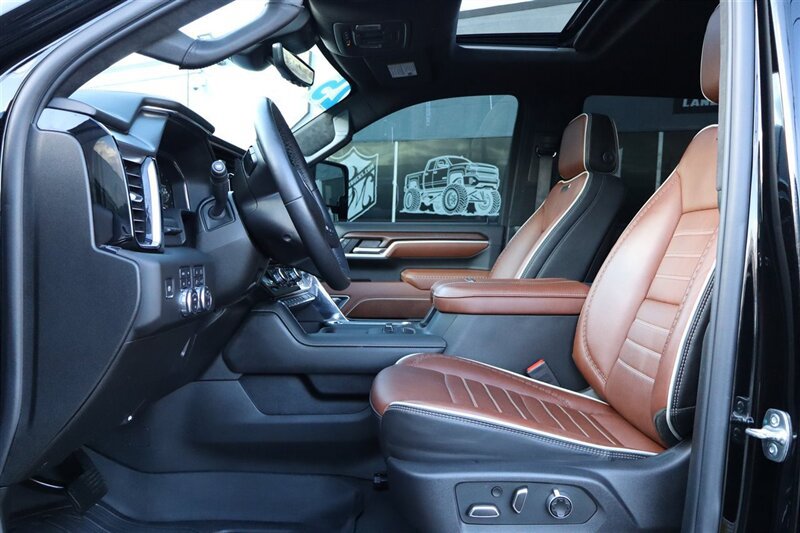 Used 2025 GMC Sierra 3500 Denali Ultimate AWD/4WD image 15
