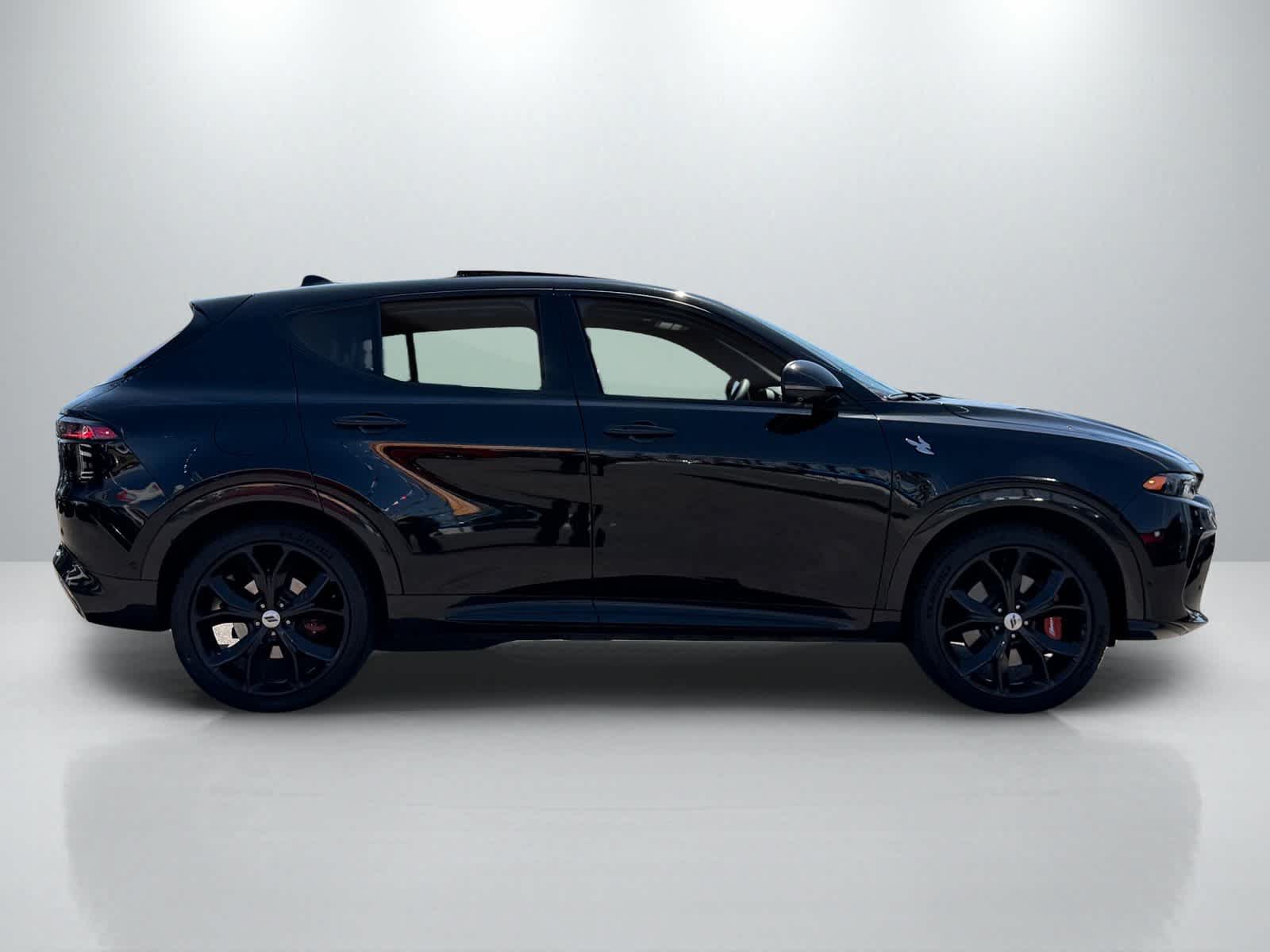 Used 2024 Dodge Hornet R/T Plus w/ Track Pack AWD/4WD image 8