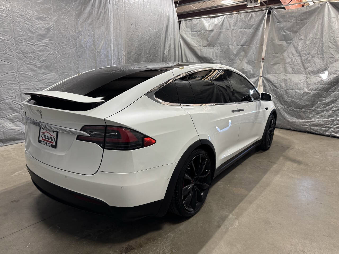 Used 2019 Tesla Model X Performance image 6