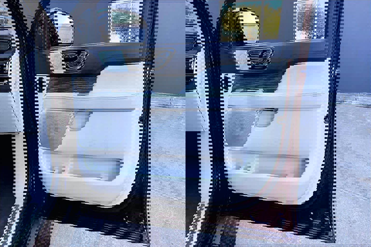 Used 2019 Lincoln Navigator L Black Label w/ Cargo Package image 19