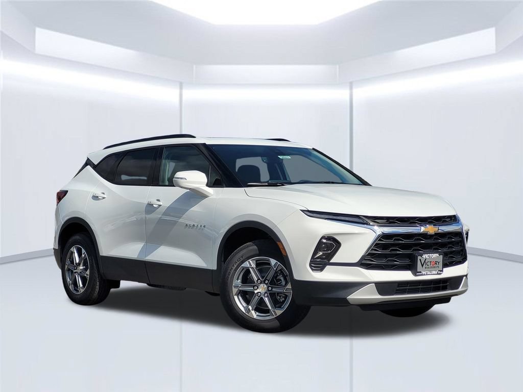 New 2026 Chevrolet Blazer LT w/ Sound & Technology Package AWD/4WD image 1