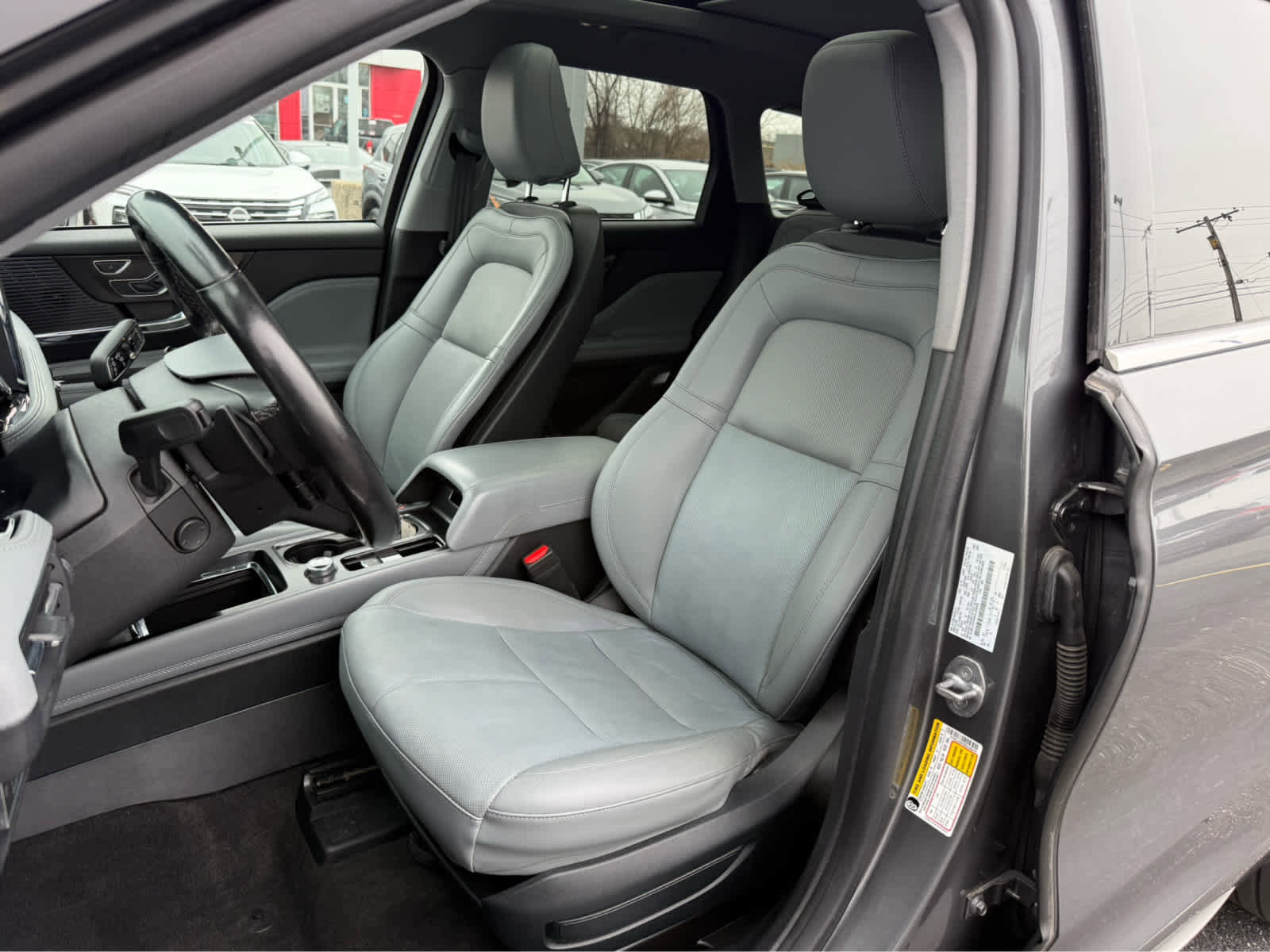 Used 2022 Lincoln Corsair Reserve w/ Sport Package image 13