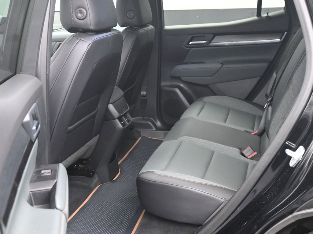 Used 2026 GMC Terrain AT4 AWD/4WD image 13