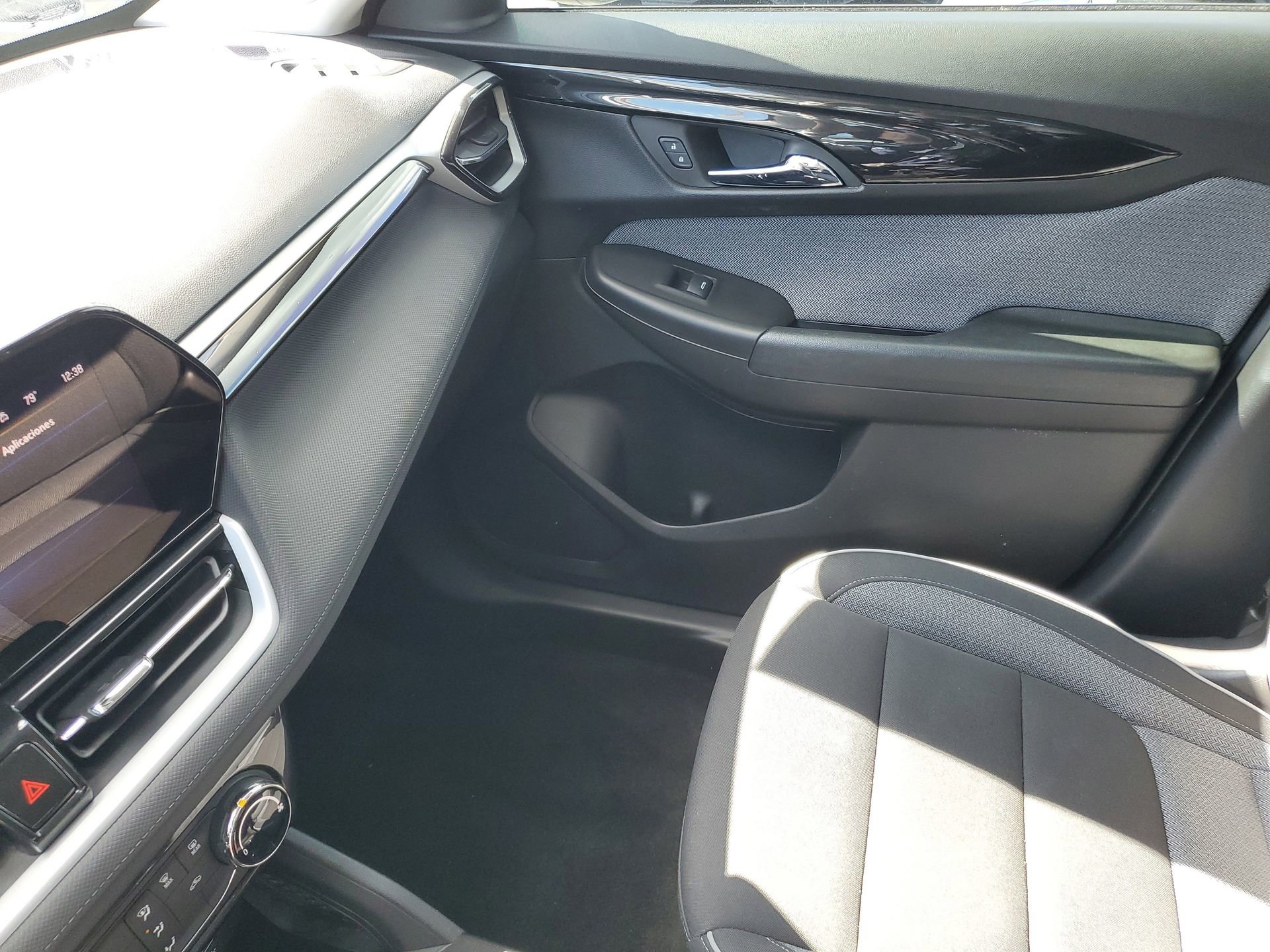 Used 2025 Chevrolet TrailBlazer LT image 24