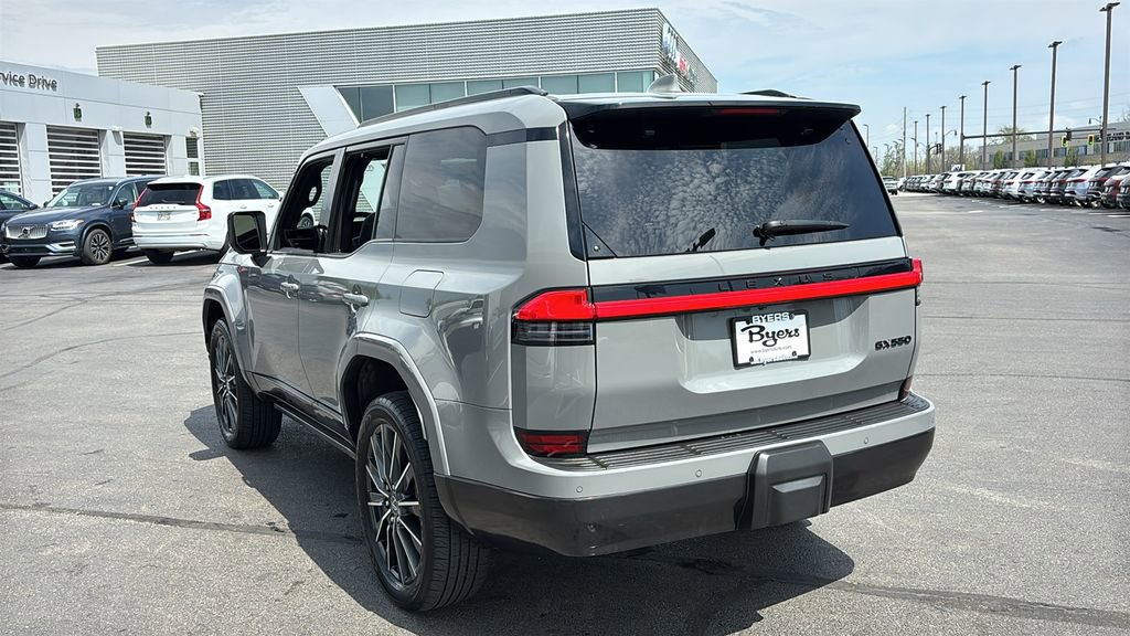 Used 2024 Lexus GX 550 w/ Accessory Package (2T) image 4