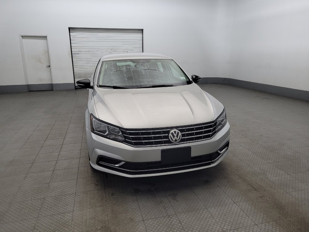 Used 2017 Volkswagen Passat 1.8T S FWD image 14