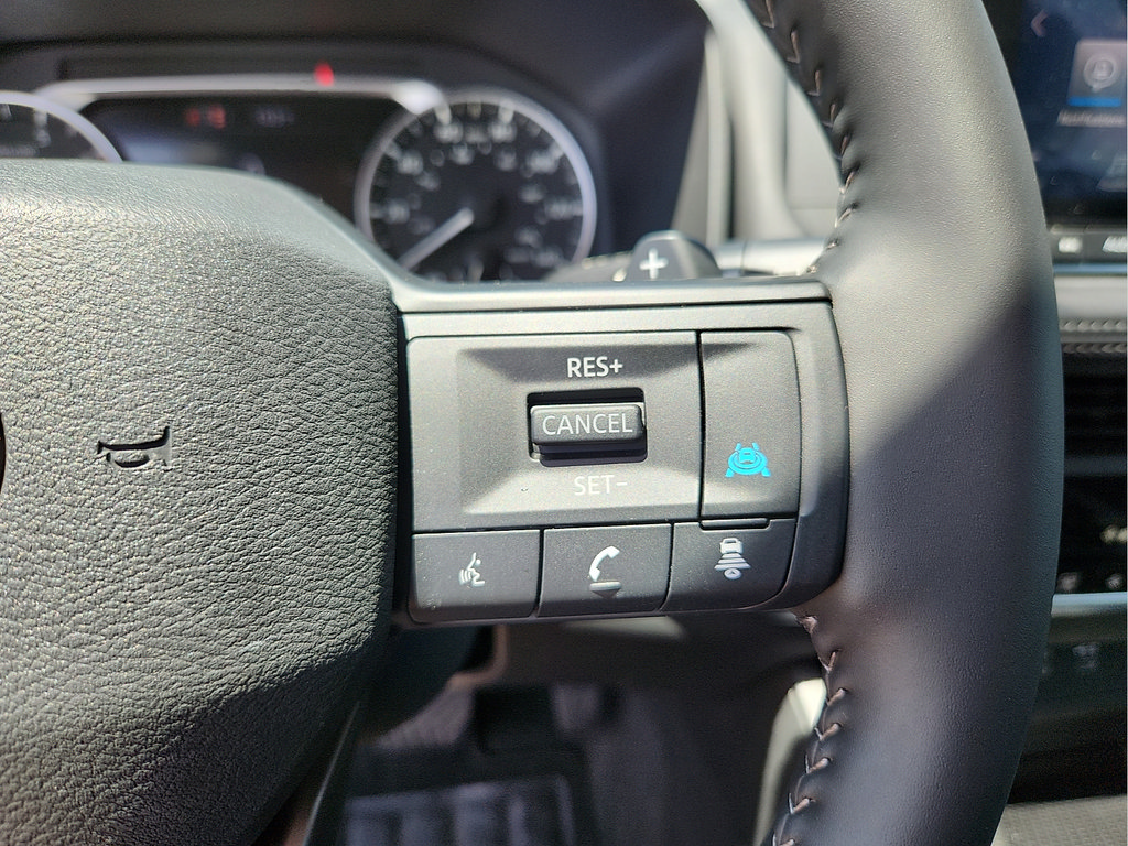 Used 2026 Nissan Rogue SV FWD image 18