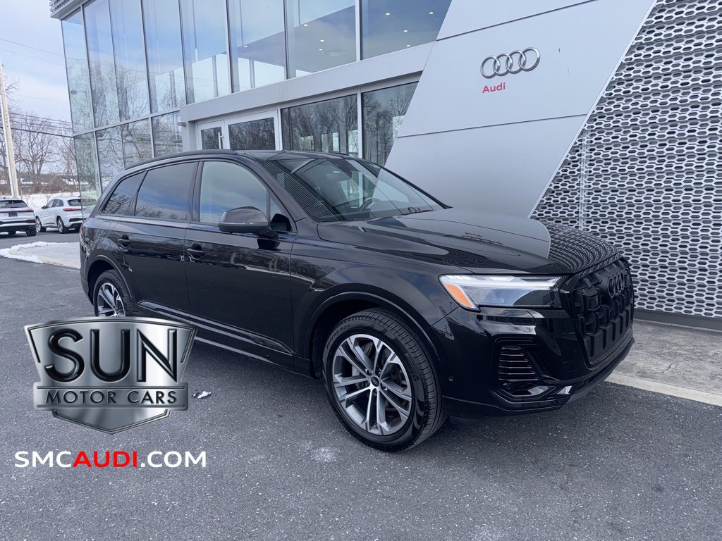 Used 2025 Audi Q7 2.0T Premium w/ Convenience Plus Package image 1