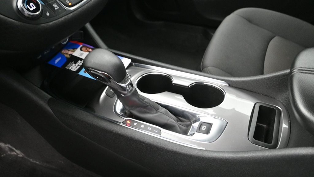 Used 2025 Chevrolet Malibu LT FWD image 13