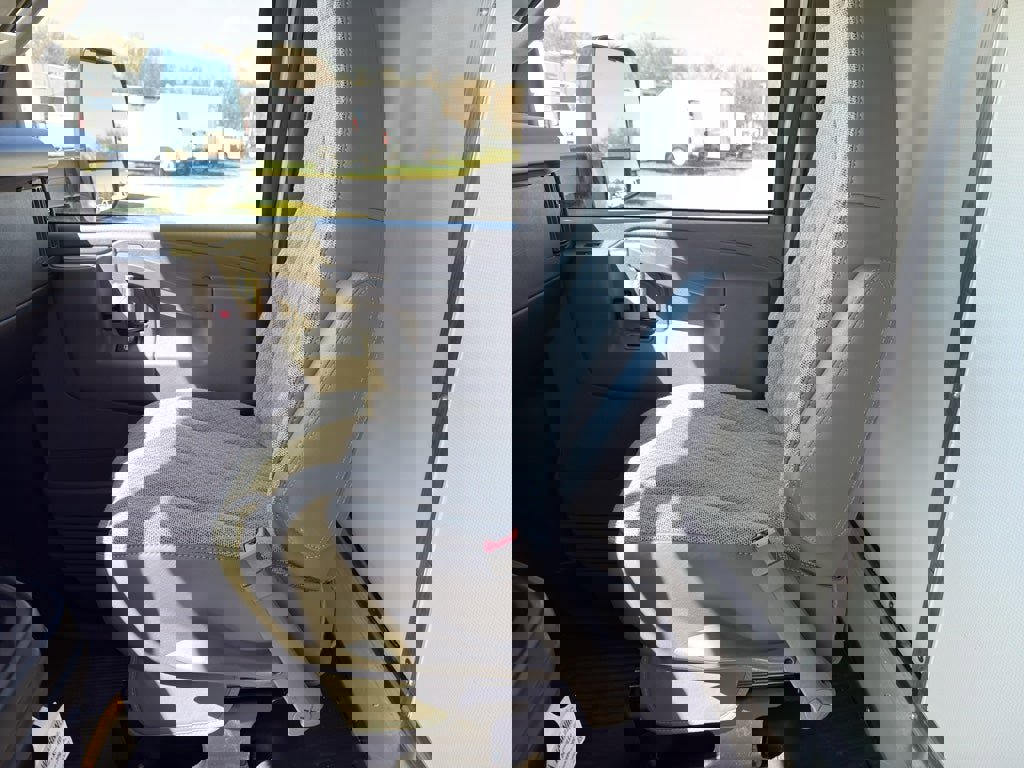 New 2026 Chevrolet Express 3500 w/ Power Convenience Package image 14