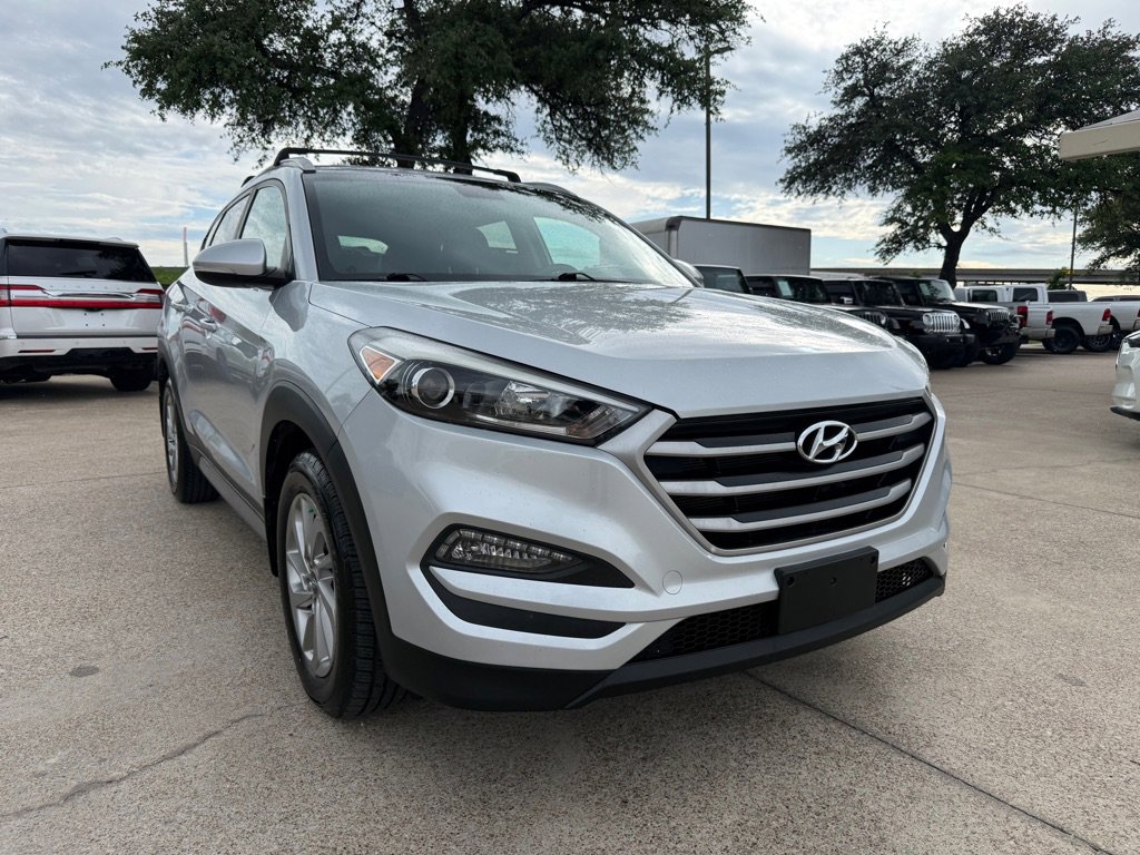 Used 2017 Hyundai Tucson SE Plus FWD image 1