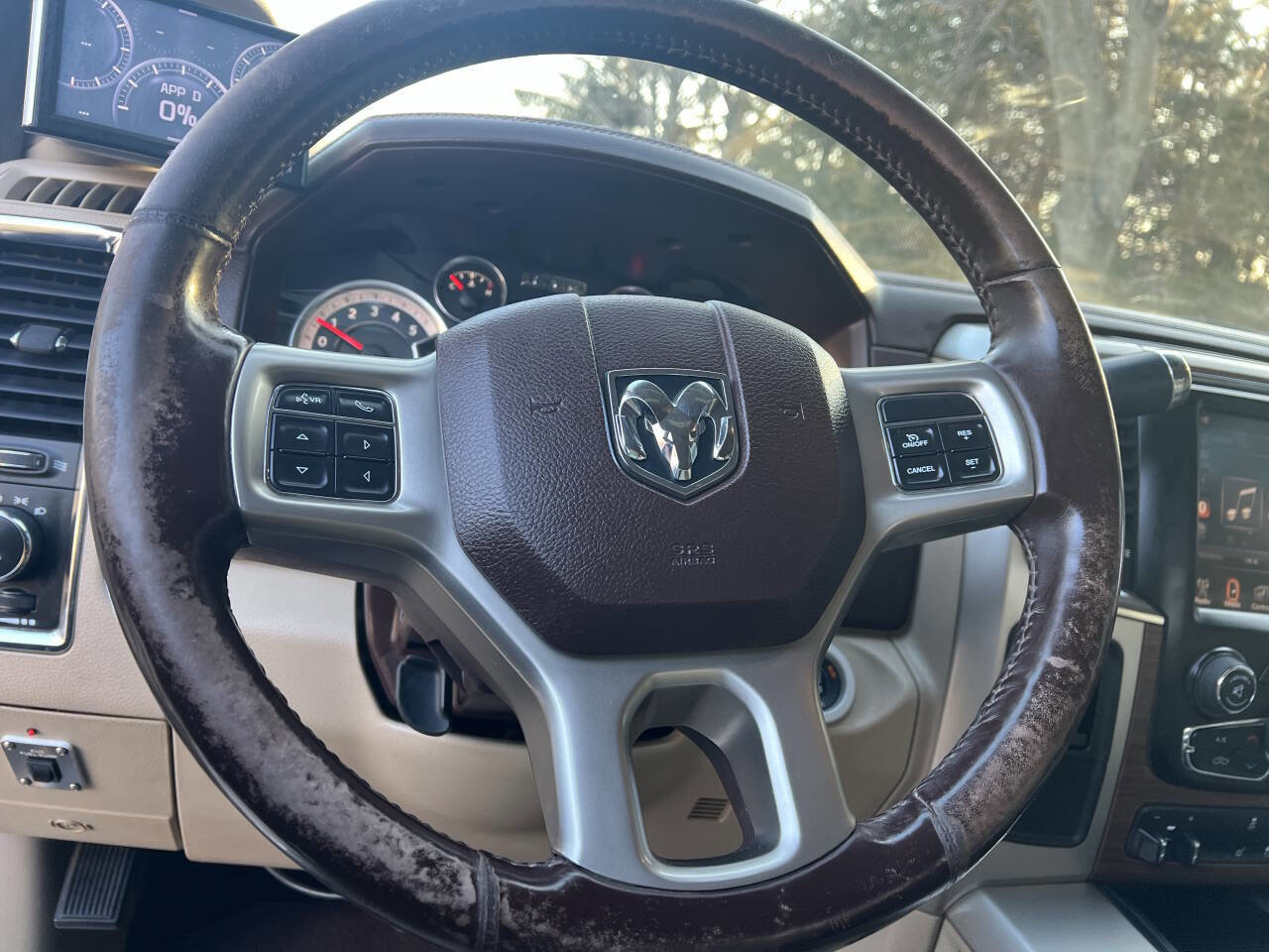 Used 2015 RAM 3500 Laramie image 17