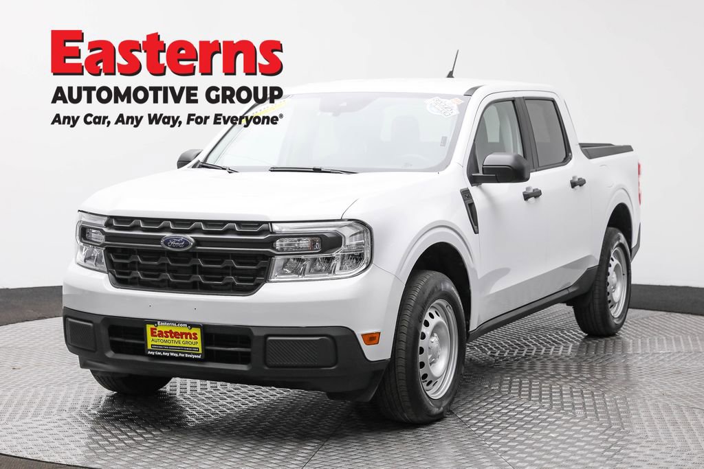 Used 2023 Ford Maverick XL image 1